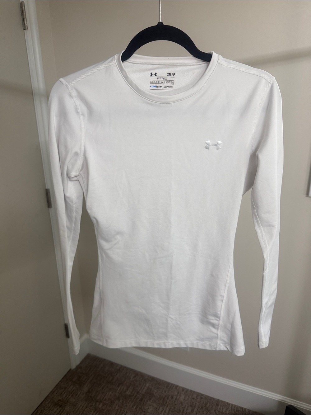 Under Armour Women’s White Long-Sleeve Performance Top